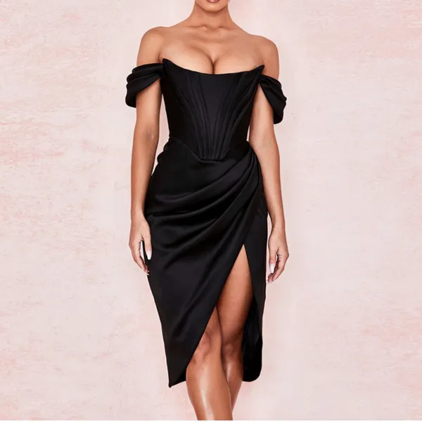 robe-corset-bustier-face Sort stropløs korsetkjole med bådhals